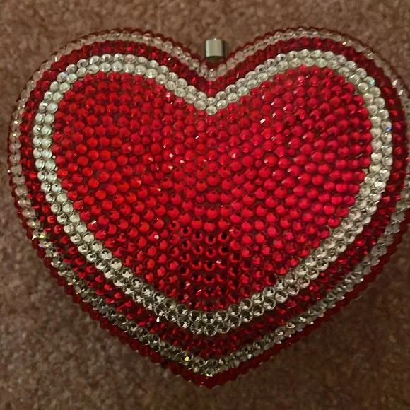 Crystal heart purse with long shoulder chain - Picture 2 of 11